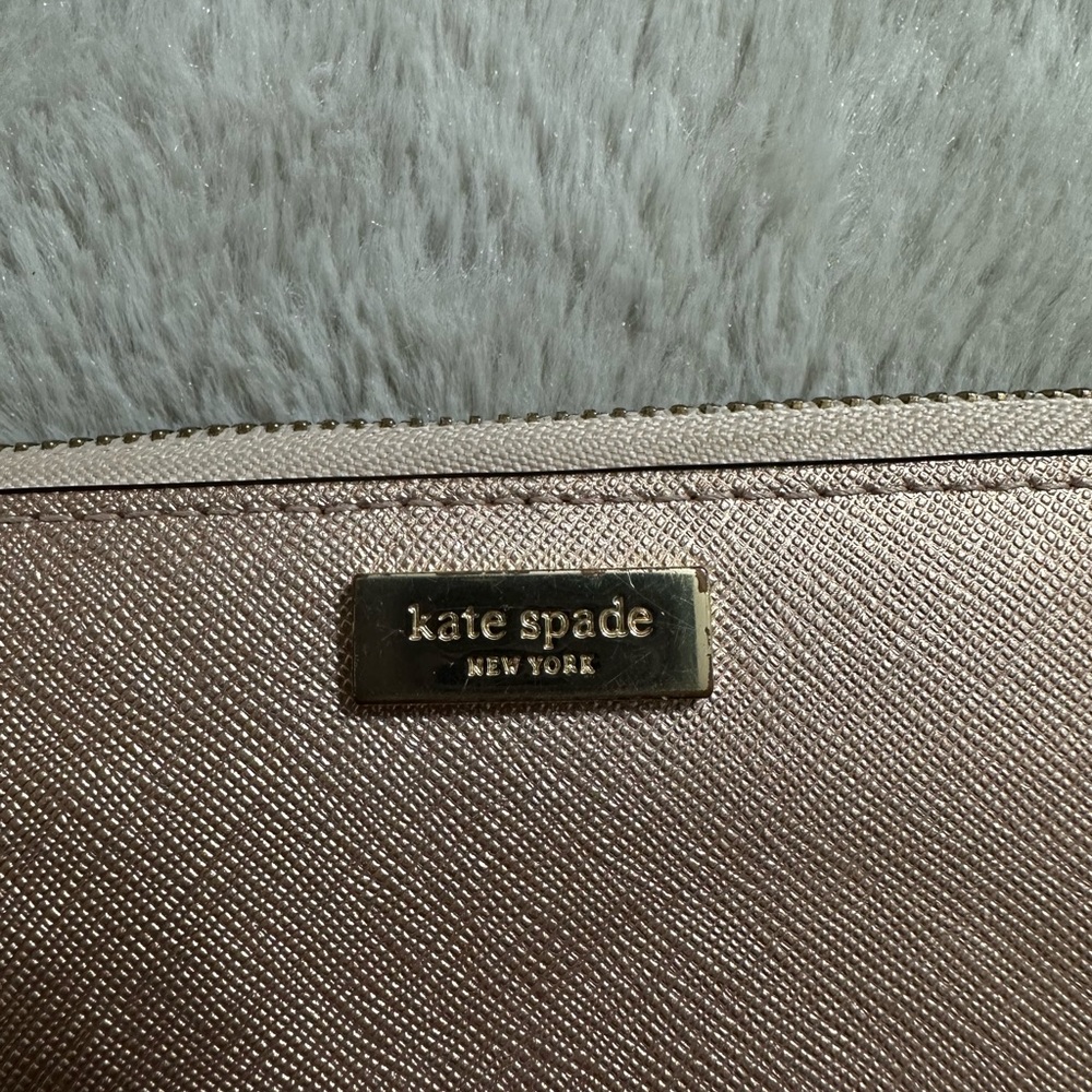 Large Kate Spade Wallet - Picture 2 of 3